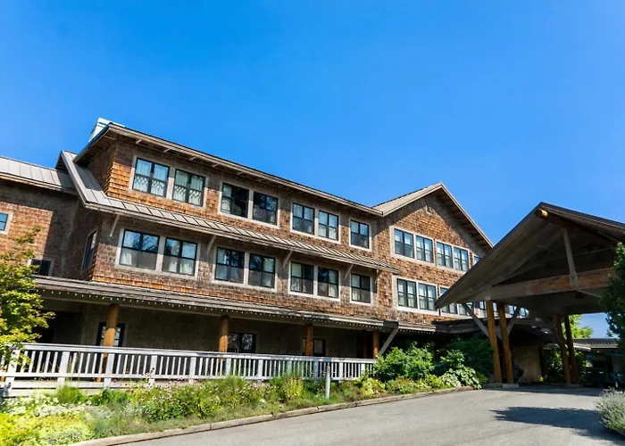 Sun Mountain Lodge